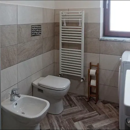 La Corte Di Valemi Apartmán *