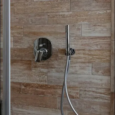 La Corte Di Valemi Apartmán *
