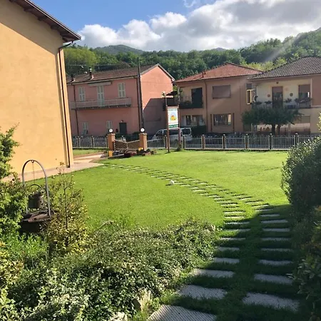 La Corte Di Valemi Riccο del Golfo di Spezia