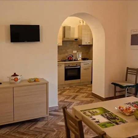 La Corte Di Valemi * Riccο del Golfo di Spezia